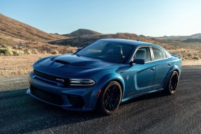 爱游戏下载-库里外线连续命中勇士再度逆转取胜，库里又创一神迹!仅用22场命中就100记三分