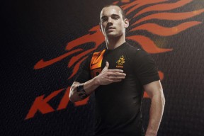 爱游戏官网-女子国家队引入多语种战术术语便于国际比赛沟通，女子队员