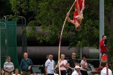 爱游戏在线登录入口-田径专项训练课程进入体育本科通识课，田径专项考试项目