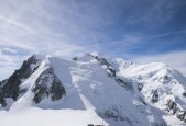 爱游戏中国官方网站平台-全国高山滑雪青少年比赛火热进行，全国高山滑雪青少年锦标赛