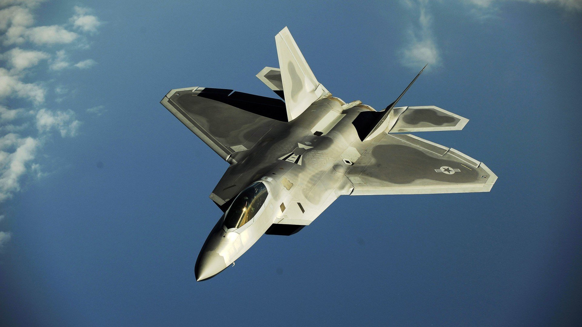 边路球员是否能通过持球时间控制整体进攻节奏,边路球员怎么摆脱防守人员